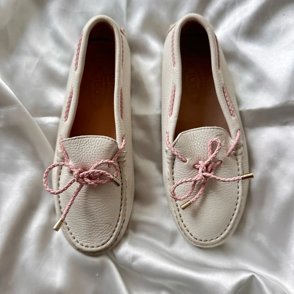 TOD’s Elegant White and Pink Women's Loafers